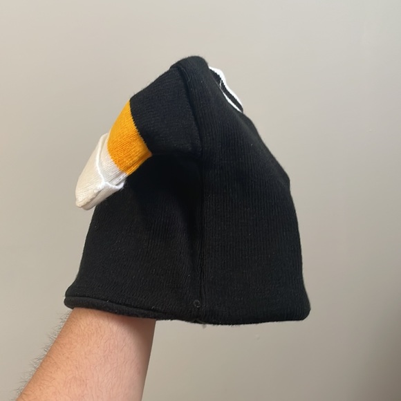 RARE & NWT 🏒NHL Jersey Toque - Boston Bruins (Official NHL) LIMITED EDITION - Picture 11 of 13